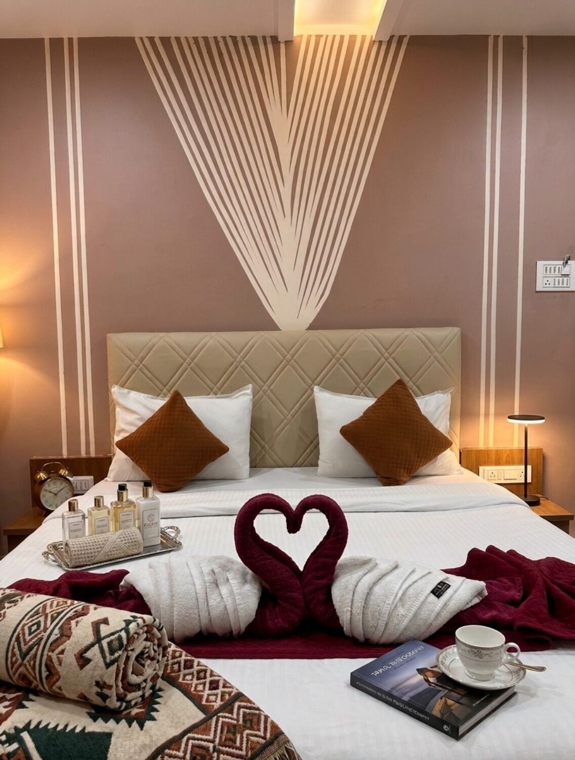 Deluxe Room | Desk, laptop workspace, free WiFi, bed sheets