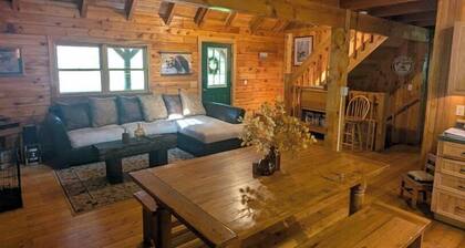 Picture Rocks Log Cabin