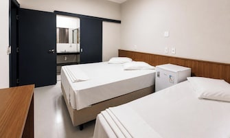 Habitación triple Confort | Escritorio, espacio para trabajar con un portátil, wifi gratis