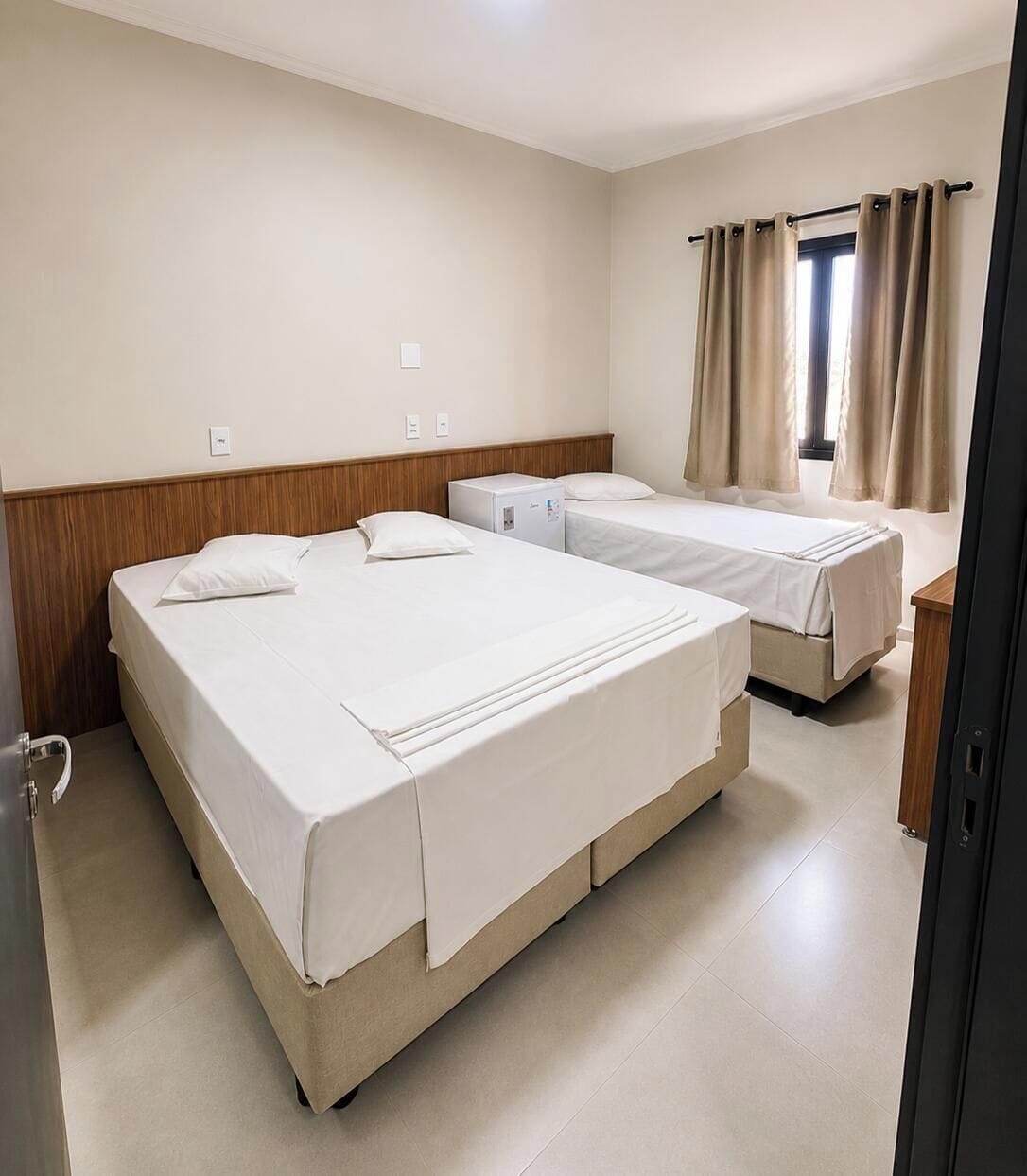 Comfort Triple Room | Desk, laptop workspace, free WiFi