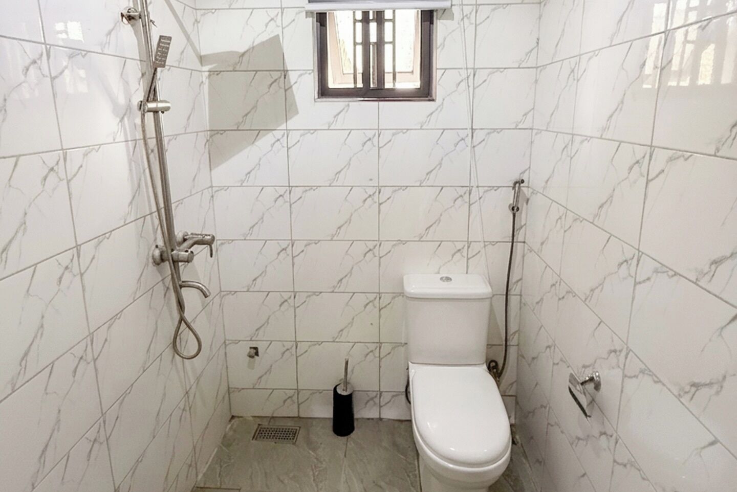 Family Apartment, Balcony, City View | Bathroom