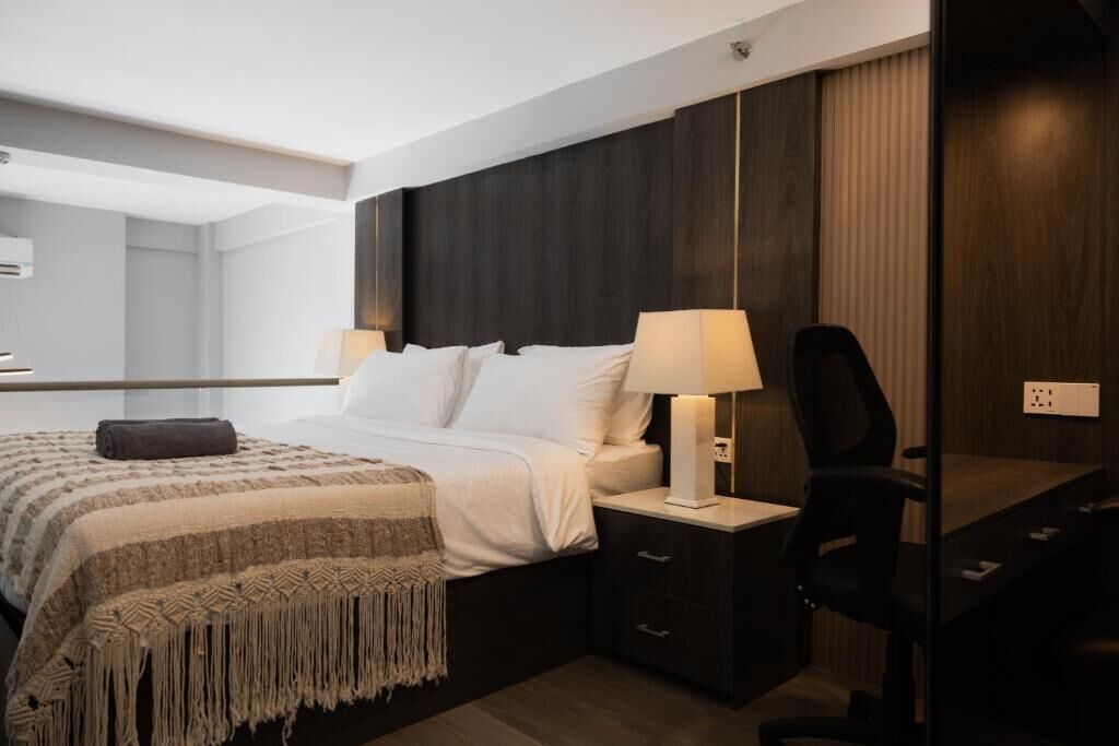 In-room safe, free WiFi