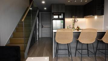 Luxury Apartment, 1 Bedroom, City View | Interior