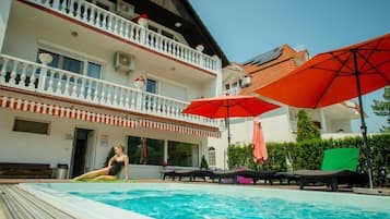 Indoor pool, seasonal outdoor pool