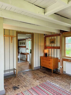 Interior - Renovated cottage by Lake Rydbos (Alingsås)