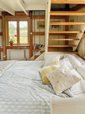 Free WiFi - Renovated cottage by Lake Rydbos (Alingsås)