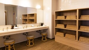 Bathroom - Natural Hot Spring Ariston Hotel Oita (Oita)