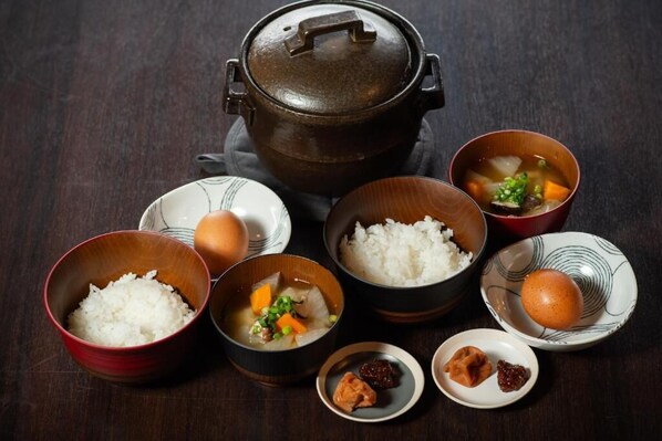 餐飲
