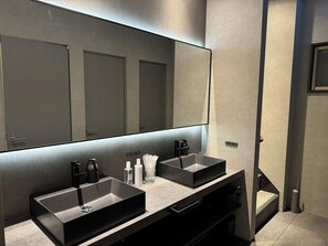 Bathroom - Tabisai Hotel Lunon (Fukuoka)