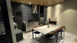 Ảnh chưa phân loại, 2 trong số 61 ảnh, nút