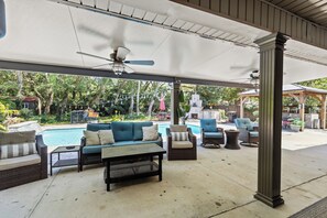 Terrace/patio - Emerald Coast Escape (Fort Walton Beach)