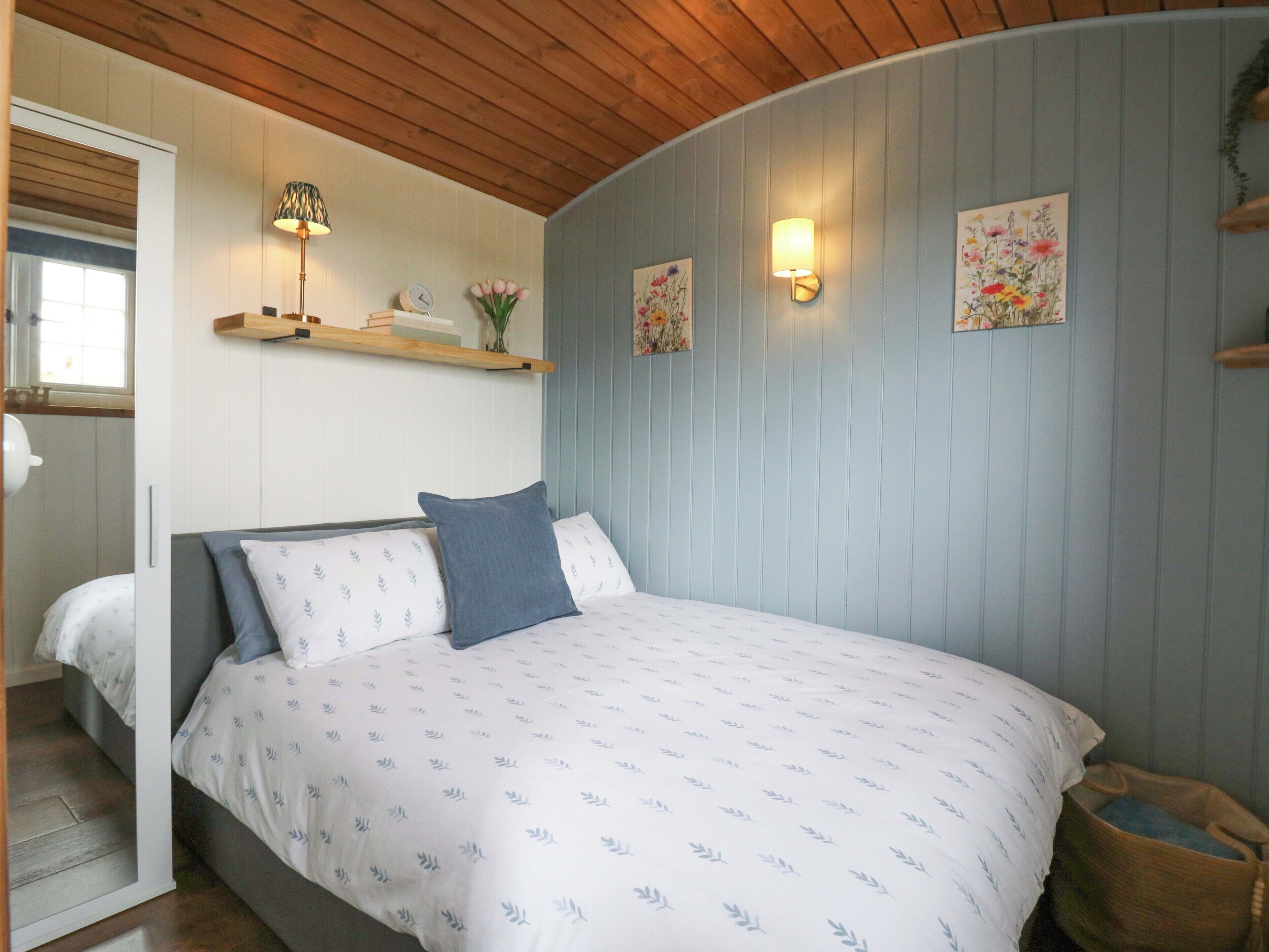 1 bedroom, WiFi (free), individually decorated, individually furnished