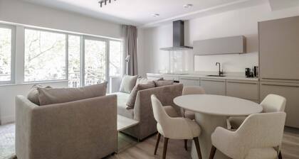 Modern 2BR Apartment in Rotterdam Centre