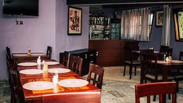 Lunch and dinner served, local and international cuisine
