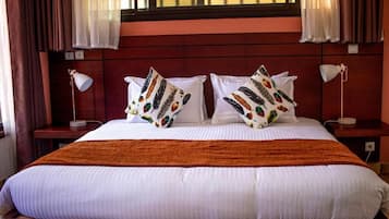 In-room safe, blackout drapes, soundproofing, free WiFi