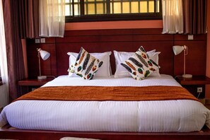 In-room safe, blackout curtains, soundproofing, free WiFi - résidence hoteliere lauria (Lomé)