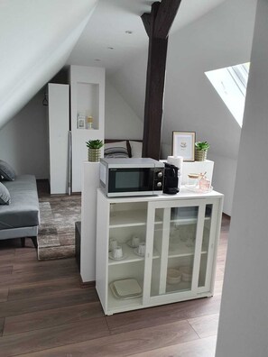 Interior - Comfortable attic room (Essen)