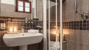 Comfort Double or Twin Room, Patio, Garden View | Bathroom | Shower, hair dryer, towels, soap
