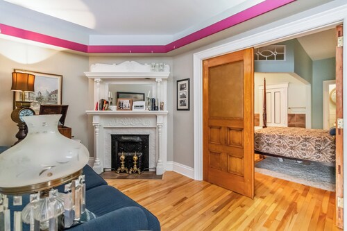 1 Bedroom Deluxe Apartment Downtown Liverpool with Jacuzzi - Suite A