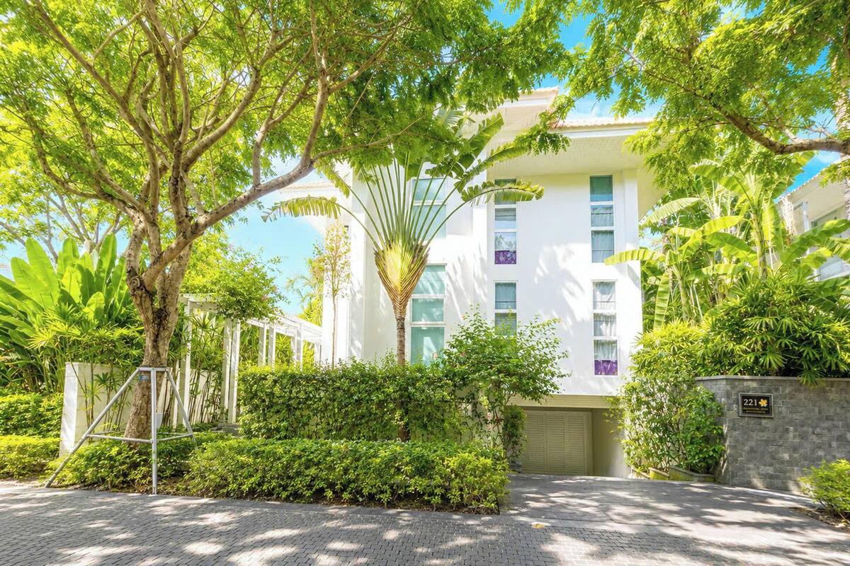 Villa, 4 chambres, piscine privée, côté jardin | Vue sur le jardin