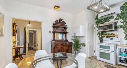 2 Bedroom Deluxe Main Street Downtown Liverpool Suite C