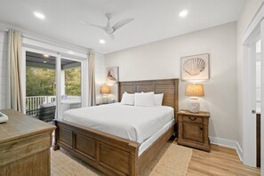 Individually decorated, individually furnished, laptop workspace - Beach House - Coastal Cabana (Port St. Joe)