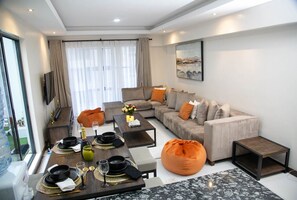 Living area - Silverstone 1 Bedroom Beautiful Apartment,Kilimani Nairobi (Nairobi)
