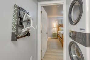 Nhà (2 Bedrooms) | Nội thất