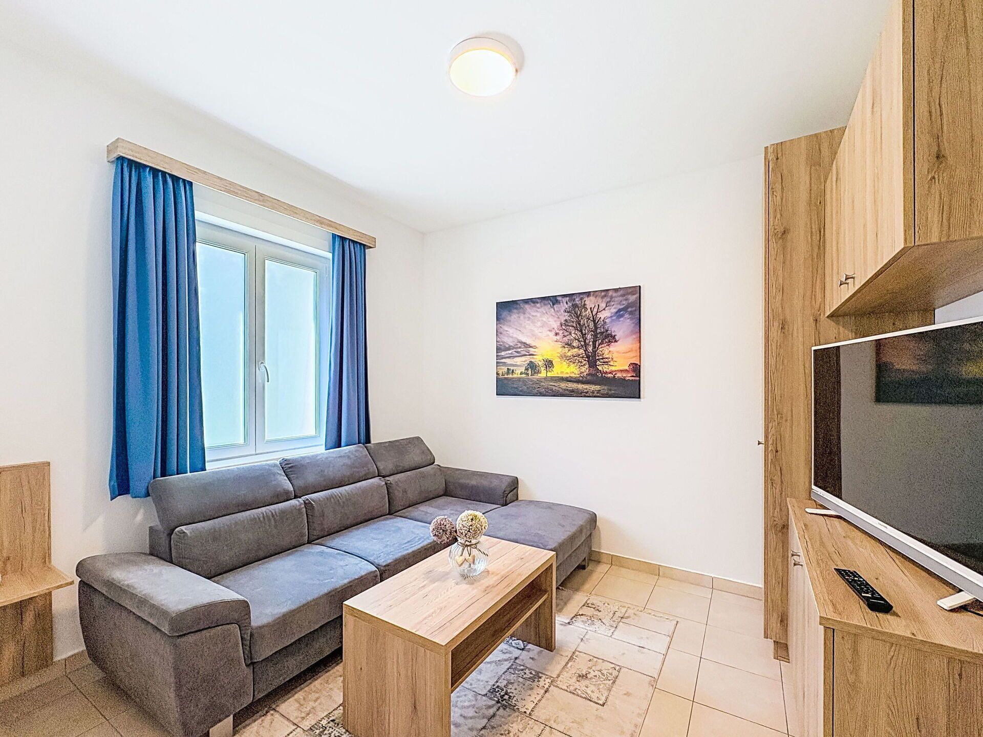Flooring, Holz, Interior Design, Fussboden, Möbel, Holzboden, Wohnung, Couch, Zimmer, Wohnzimmer