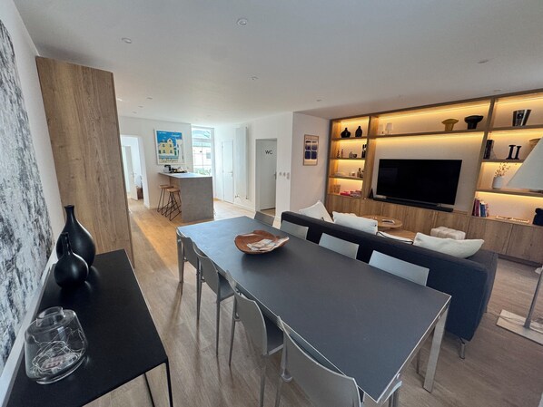 Interior - Vrbo Property (Le Pouliguen)