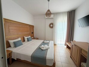Free WiFi - MeThea SeaView Apartments by Greek Pride (Kaloutsikos)