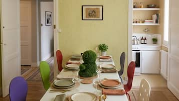 Family Apartment, 3 Bedrooms, Non Smoking, Pets allowed | Living area