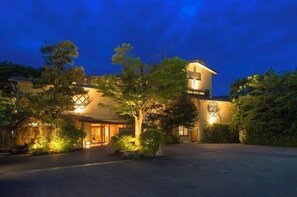 Exterior - Shuzenji Onsen Marukyuu Ryokan (Izu)