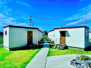 Exterior - Hotel Villa The Room E-sports & Resort (Tsukuba)