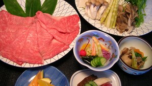 餐饮