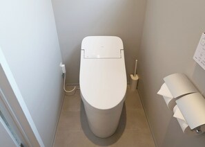 Bathroom - Tabisai House Hakata (Fukuoka)