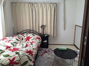 Room - Minshuku Warakuya (Kobayashi)