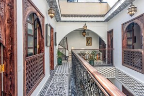 Interior - riad nostalgia & spa
Spacious 8-bedroom riad in wonderful Marrakech with AC (Marrakech)