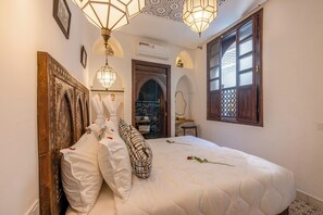 Room - riad nostalgia & spa
Spacious 8-bedroom riad in wonderful Marrakech with AC (Marrakech)