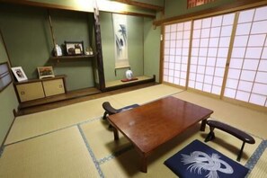 Dining - Guesthouse Hikari (Kumano)