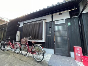 Exterior - Kanon House (Kyoto)