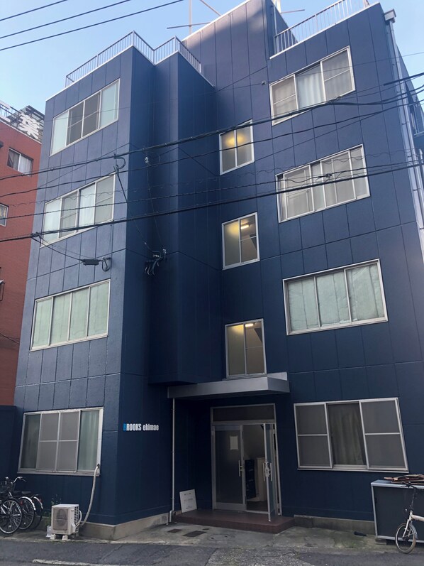 Exterior - Blue House (Hiroshima)