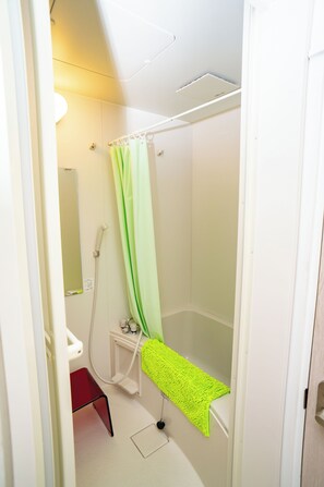 Bathroom - Blue House (Hiroshima)