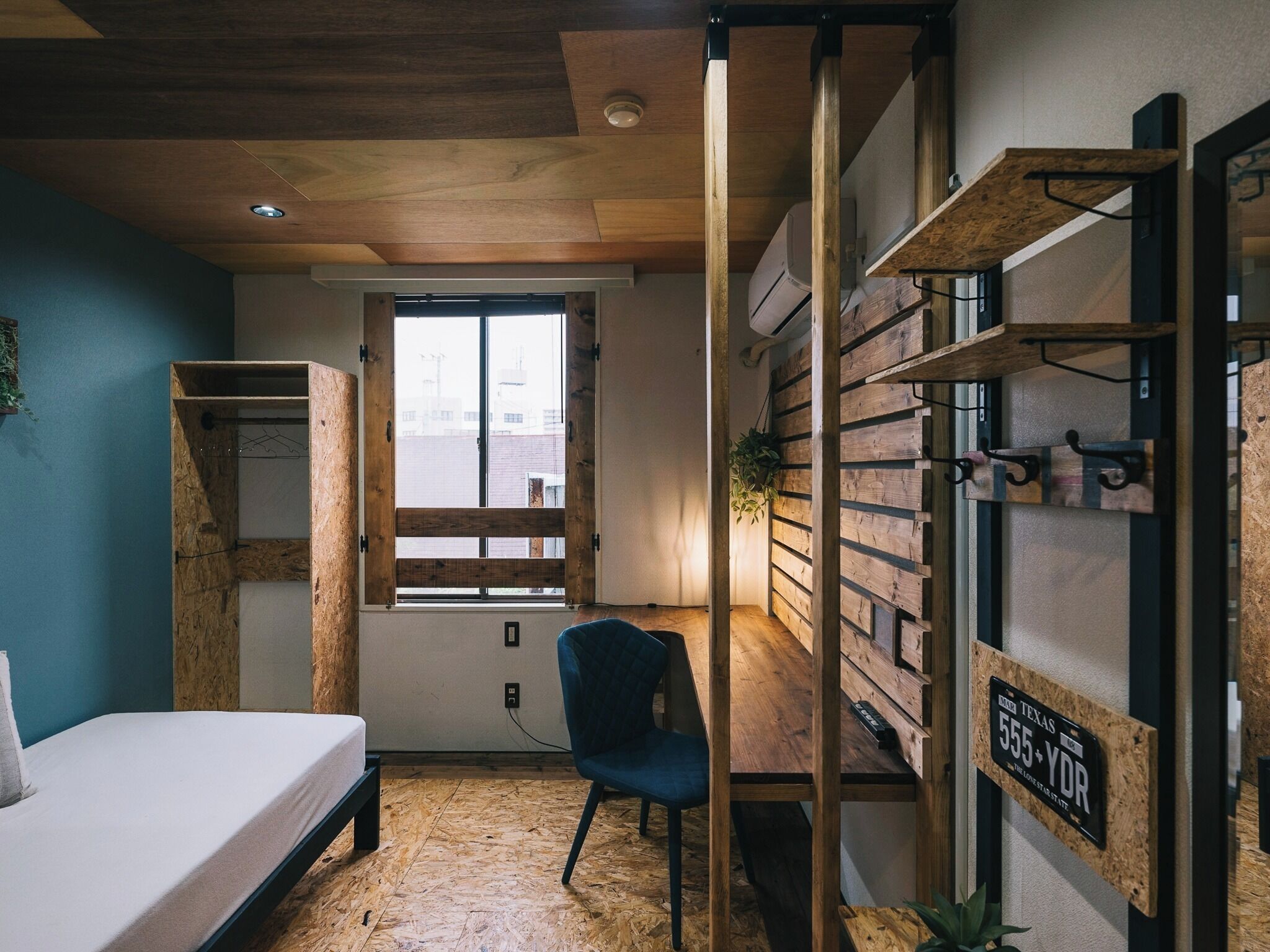 Desk