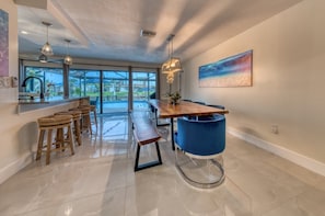 Dining - Waterfront Luxury Micro Resort Heated Salt Pool 4 Bedroom Home (Cape Coral)