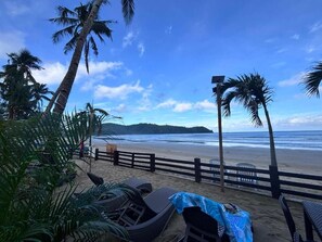 Deluxe Cottage, Patio, Beach View | Beach