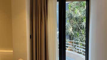 Deluxe Apartment, 1 Bedroom, Balcony, City View