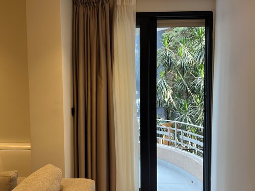 Brassbell Homes-Next to Lebanon Embassy