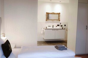 Azalea | Free WiFi - Innviertler Versailles (Aurolzmünster)