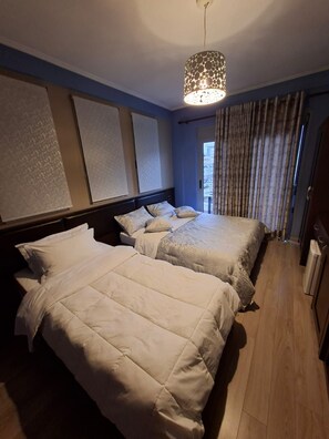 Deluxe Double or Twin Room, Balcony, City View | Soundproofing, free WiFi - Dreams Hotel (Gjirokastër)